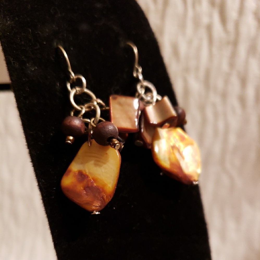 Earings - Picture 2 of 4